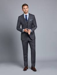 The shoulders of your suit ending at your shoulder edge and a flat hand easily slipping in under the lapels once you've fastened the jacket. Men S Classic 3 Piece Suits Hawes Curtis