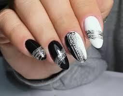 Schwarz Weiss Nageldesign Elegant Nageltrends Spidergel Nagel Nageldesign Ideen Nageltrends Nailsart Weisse Nageldesigns Nagel Weiss Nageldesign