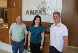 A senadora eliziane gama, líder do cidadania no senado, defendeu hoje a candidatura de simone tebet (mdb) à presidência do senado. Senadora Simone Tebet Visita Ampasul E Se Diz Confiante Na Continuacao Do Convenio Icms 100 O Progresso