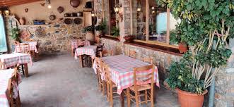 Ο δήμος ηρακλείου αττικής είναι από τους ελάχιστους δήμους της χώρας, που αντιμετωπίζει άμεσα και αποτελεσματικά το ζήτημα των αδέσποτων ζώων, διαθέτοντας σημαντικούς οικονομικούς και. Taberna Kwnstantina Lepoyrh Barnaba Arxikh Selida Barnabas Attikhs Menoy Times Kritikes Estiatoriwn Facebook