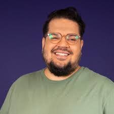 Farah Bastien's Instagram, Twitter & Facebook