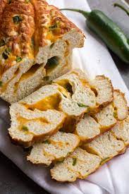 Jalapeno Cheese Bread Is The Cheesy Spicy Deliciousness You Need With Every Meal From Sandwiches To Ga Jalapeno Cheese Bread Cheese Bread Cheese Bread Recipe