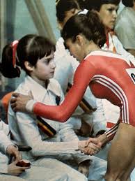 Надя (надия елена) комэнеч, или надя команечи (рум. 81 Nadia Comaneci Ideen In 2021 Turnen Gymnastik Gymnastik Trikots