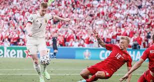 Grâce à une superbe entrée en jeu de kevin de bruyne, la belgique s'est imposée difficilement après avoir été mené pendant près d'une heure de jeu. Saqtqmflilyjm