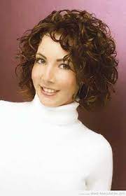 15 Easy Hairstyles For Short Curly Hair Short Curly Hairstyles For Women Curly Hair Styles Naturally Medium Length Curly Hair