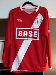 Si vous êtes prêt à personnaliser un maillot pour votre équipe, nous fournissons l'imprimé flocage officiel. Standard Liege Home Maillot De Foot 2007 2008 Sponsored By Base