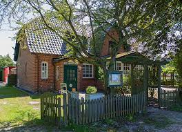 Jump to navigation jump to search. Datei Prerow Im Schuening 4 Pension Haus Nordstrand 03 Jpg Wikipedia