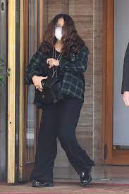 Salma hayek's daughter valentina paloma pinault turned 13 on september 21, 2020, just weeks after the actress celebrated her own 54th birthday. Salma Hayek House Of Gucci Set In Rome 04 02 2021 Celebmafia