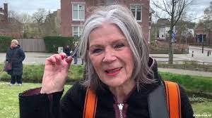 Update information for lennie kuhr ». The Netherlands Lenny Kuhr Shows Her Most Caring Side In The Fight Against Covid 19 Escplus