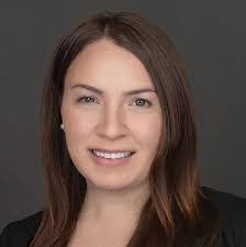 Laura Kierstead's Instagram, Twitter & Facebook