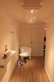 Led einbauleuchten anbringen ist ganz einfach. Styropor Stuckleiste Deckenleiste Mit Led Spots Led Deckenleiste Beleuchtung Decke Indirekte Beleuchtung