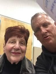 Rebecca Hanselman's Instagram, Twitter & Facebook