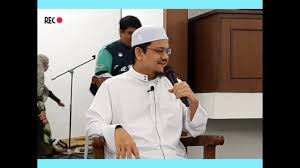 Lirik lagu adakah kau setia sejak aku mengenali dirimu bermacam dugaan yang kuhadapi adakala tersentuh rasa hati adakala. 3 16 Mb Adakah Kau Lupa Ustaz Nazmi Karim Download Lagu Mp3 Gratis Mp3 Dragon