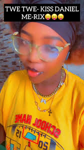 HEY CHOUSKIES 😝 here is out FIrst ME-rix of the year❤️😩 TAG @Kizz Daniel  #twetwechallenge #vocals #rap