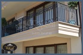 Bunlar zemine veya duvara monte edilebilir. Balkon Korkuluklari Fiyat Listesi
