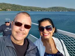 Should I do both Glassbottom Shipwreck Cruise and Pictured Rocks Cruise in  Munising?