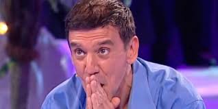 Il s'agit d'un quiz individuel dans lequel les candidats peuvent gagner de nombreux lots, une cagnotte et enfin l'étoile mystérieuse (une vitrine de cadeaux). Douze Coups De Midi Qu A Fait Christian Quesada De Ses 800 000 Euros