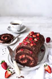 Schoko Biskuitrolle Mit Erdbeeren Rezept Kuchen Und Torten Rezepte Kuchen Rezepte Einfach Erdbeer Biskuitrolle