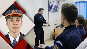 Sal,si eu voi incerca anul acesta la campina,cam urata treaba cu noile probe fizice,cel putin la tractiuni,restul sunt usoare. Si Tu PoÈ›i Deveni PoliÈ›ist Un Nou Concurs De Admitere La È™colile De PoliÈ›ie Din Cluj Napoca Si Campina In Ianuarie 2018 Info Huedin