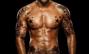 Et pour cela, il faut oser ! Tatouage Homme Vacances Guide Voyage