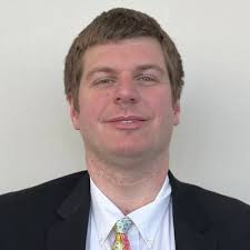 Dennis Arce's Instagram, Twitter & Facebook