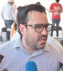 Francisco Aispuro's Instagram, Twitter & Facebook