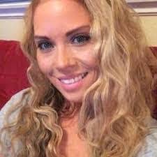 Roxanne Neff's Instagram, Twitter & Facebook