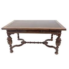 At 1stdibs, there are several options of antique round dining room tables available for sale. Wooden Brown Antique Dining Room Table Size Dimension 4x2 5 Feet Rs 4500 Piece Id 21336792591