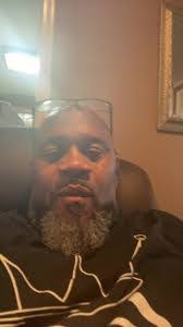 Keith Smallman's Instagram, Twitter & Facebook