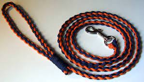 The lazy man part of the name refers to the way the leash is made. 20 Creative Diy Paracord Dog Leash Patterns Ideas
