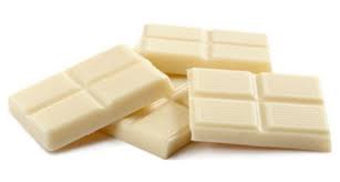 من ورائي صخور تتعالى إلى السماء وتطرح علي سترا من الظل ناعما كالمحبة. Ø´ÙˆÙƒÙˆÙ„Ø§ØªØ© Ø¨ÙŠØ¶Ø§Ø¡ White Chocolate