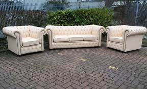 Cream Leather Chesterfield 3 Piece Suite Refurbished Chesterfield Sofas And Armchairs As New But Much Cheaper Muebles De Cuero Muebles Cuero