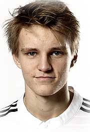 Latest on real madrid midfielder martin ødegaard including news, stats, videos, highlights and more on espn. Biografia De Martin Odegaard Martin Odegaard Su Vida Historia Bio Resumida