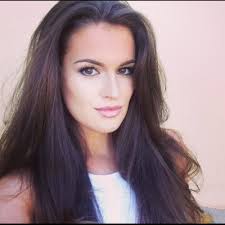 Jennifer Bucknell's Instagram, Twitter & Facebook