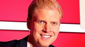 Just who should replace Andrew O'Keefe as the new host of THE CHASE  AUSTRALIA?