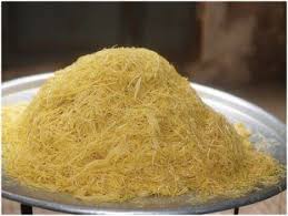 Knafeh Dough Ingredients 3 Cups Semolina Smeed 1 Cup Semne 1 Cup Sugar 1 4 Cup Of Water Preparation Mix All The Ingre Arabic Sweets Recipes Food Arabic Food