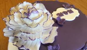 Rose Birthday Cake For Mother In Law Tutorial How To Make Simple Soccer Ball From Fondant In 2020 Hunting Wedding Cake Hunting Wedding Wedding Cakes