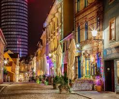 Willkommen In Der Wagnergasse Night Lights Jenaparadies Moments Canon Keksrolle Jentower Altstadt Jena Altstadt Gasse