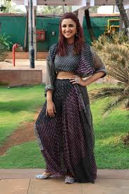 Pin By Rohini Singh On Beauties Parineeti Chopra Bikini Parineeti Chopra Indian Bollywood Actress