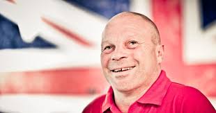 Our charity presents lifetime achievement award to blind veteran