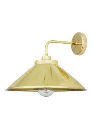 Il y a toujours une solution pour gagner encore de la place. Applique De Salle De Bain Conique En Laiton Poli Mullan Ref 17020253