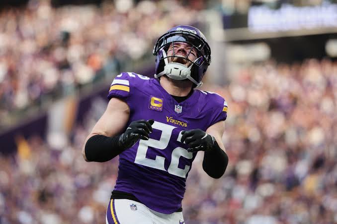 Harrison Smith stays in the moment with the Vikings, as his 14th season winds down | kvue.com