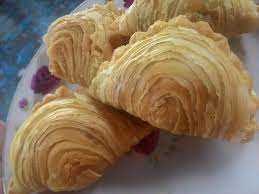 Karipap pusing yang sangat glamer pada setiap kali tibanya ramadan. Food Lifestyle Education Parenting Diy Cararesepi