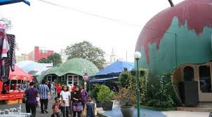 Maybe you would like to learn more about one of these? Taman Topi Taman Unik Dan Bersejarah Di Bogor Gotravelly