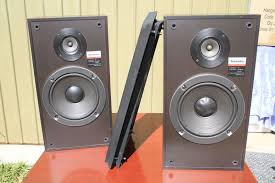 Vintage Technics Sb 3110 2 Way 8 Ohm 55w Stereo Bookshelf Speakers Pair Bookshelf Speakers Stereo Audio Equipment
