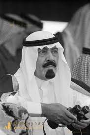 قديم الزمن الجميل على تويتر احد الصور الرائعه لخادم الحرمين الشريفين الملك عبدالله بن عبدالعزيز رحمه الله عام 1980م