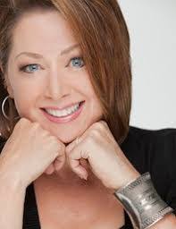 Lisa Mason's Instagram, Twitter & Facebook