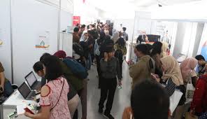 Check spelling or type a new query. Foto Berburu Lowongan Pekerjaan Di Mega Career Expo 2019 Bisnis Liputan6 Com