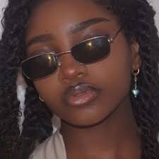 Listen to everybody put up they hands by heine aabφ in slidin playlist  online for free