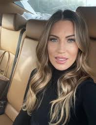 Abigail Mayes's Instagram, Twitter & Facebook